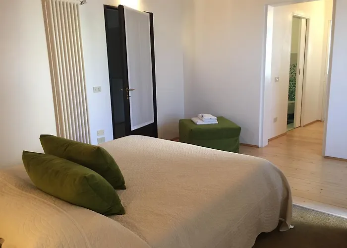 Ca' Bert Dei Glicini Bed & Breakfast Castelnuovo del Garda