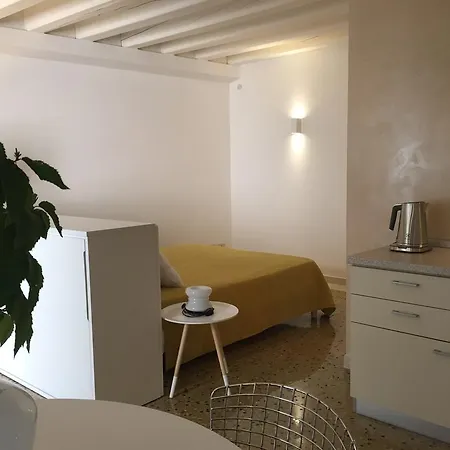 Ca'bert Dei Glicini Bed & Breakfast