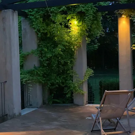 Oda ve Kahvaltı Ca' Bert Dei Glicini Castelnuovo del Garda