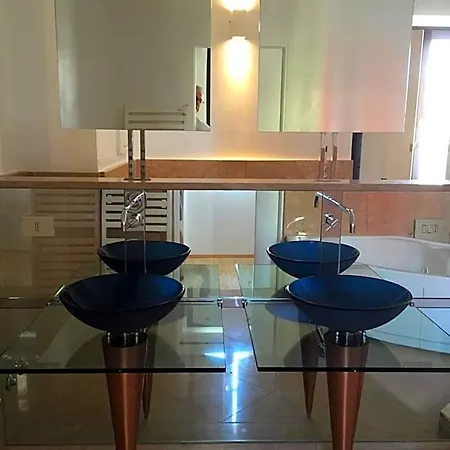 Ca' Bert Dei Glicini לינה וארוחת בוקר 4*