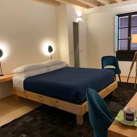Nocleg ze śniadaniem Ca' Bert Dei Glicini 4*