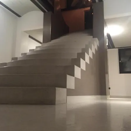 住宿加早餐酒店 Ca' Bert Dei Glicini 卡斯特努沃德加尔达